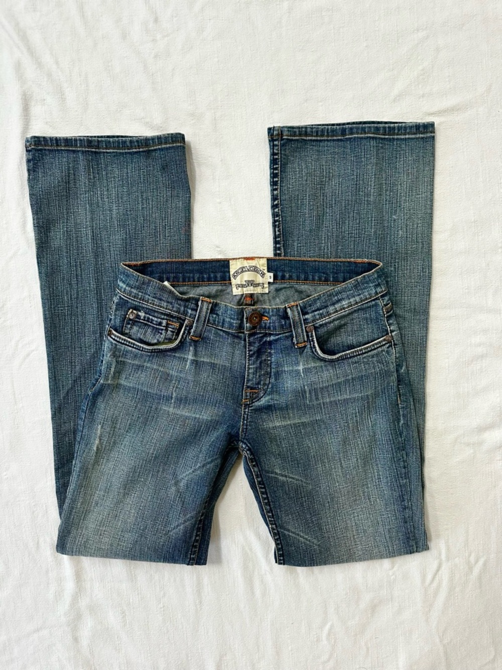 Women’s Boot Cut Denim Jeans - Medium Blue Wash